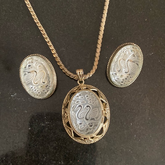 Jewelry - Vintage Whiting Davis Matching  Clip Earring Necklace Set